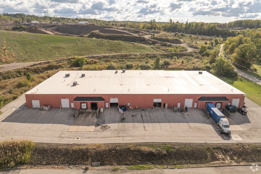 More Photos Of 10221 Sweet Valley Dr, Valley View Warehouse For Lease