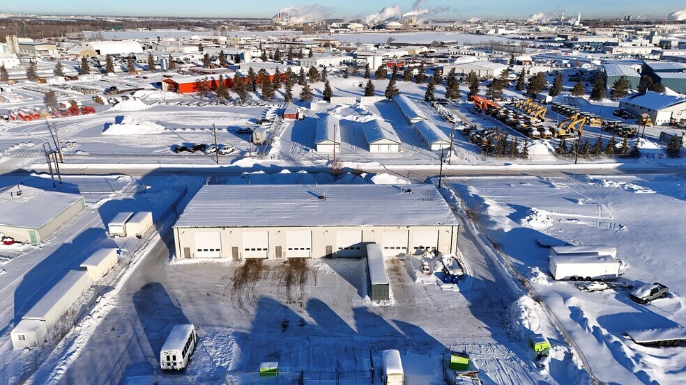 More Photos Of 11113 83 Av, Fort Saskatchewan Warehouse For Sale