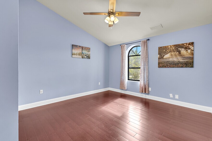 More Photos Of 5575 Milam Rd, Fairburn Medical For Lease