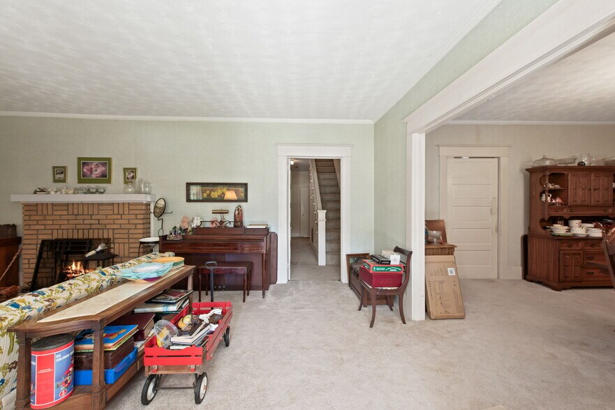 More Photos Of 1556 Highway 29 N, Newnan Office Residential For Sale