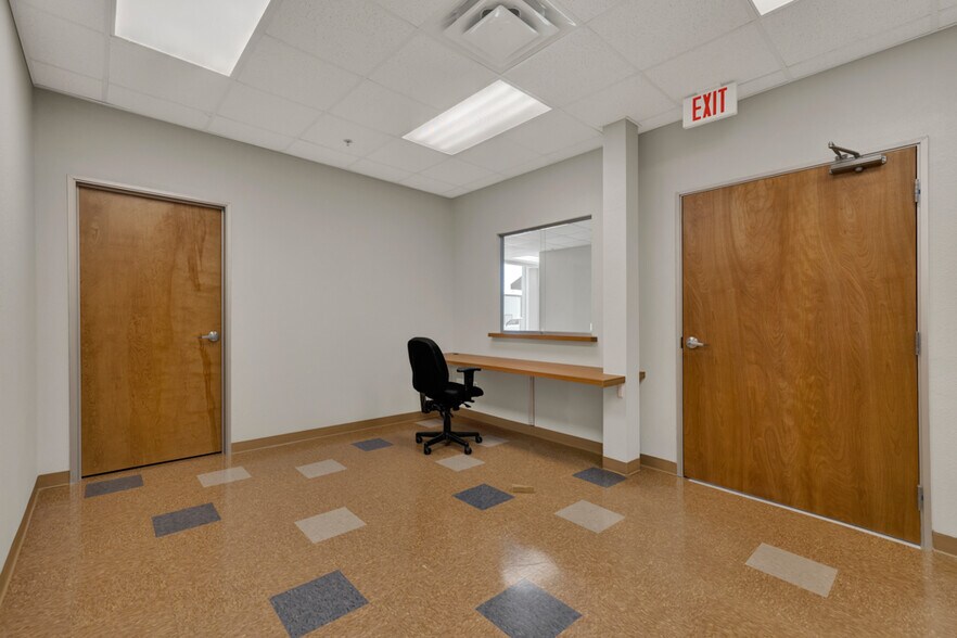 More Photos Of 936 TX-123 Hwy, Seguin Medical For Lease