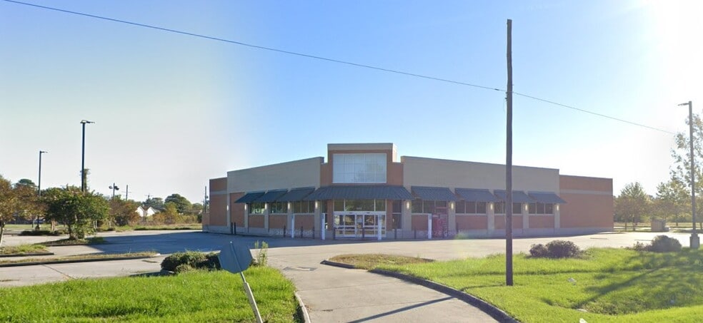 Primary Photo Of 5955 Airline Hwy, Baton Rouge Drugstore For Lease