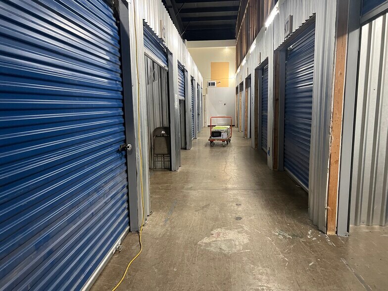 More Photos Of 36 Sam Pearl Blvd, Brownsville Self Storage For Sale