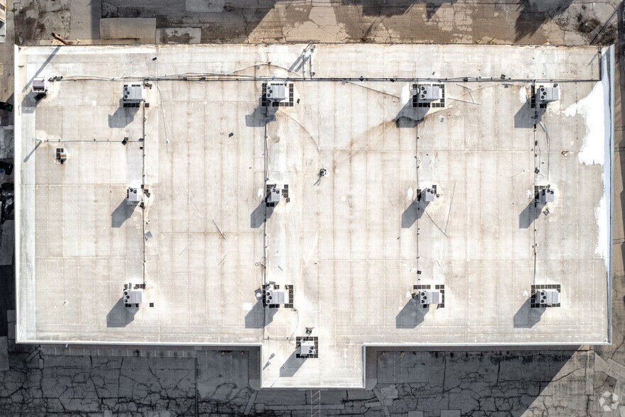 More Photos Of 7011 W Central Ave, Wichita Freestanding For Lease