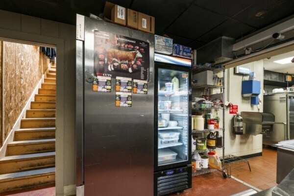More Photos Of 601 N 1st St, Pulaski Restaurant For Sale