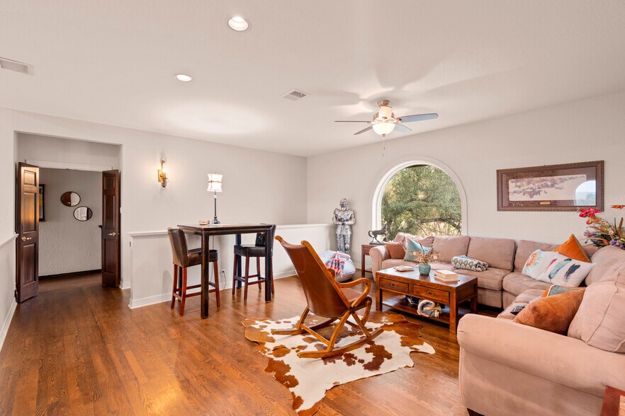 More Photos Of 5229 Hupedo Ranch Rd, Spicewood Specialty For Sale