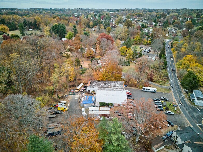 More Photos Of 522 Bustleton Pike, Churchville Auto Repair For Sale