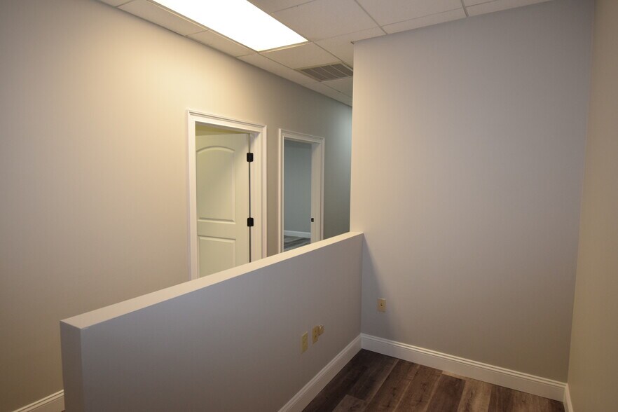 More Photos Of 6128 Brookshire Blvd, Charlotte Light Distribution For Lease