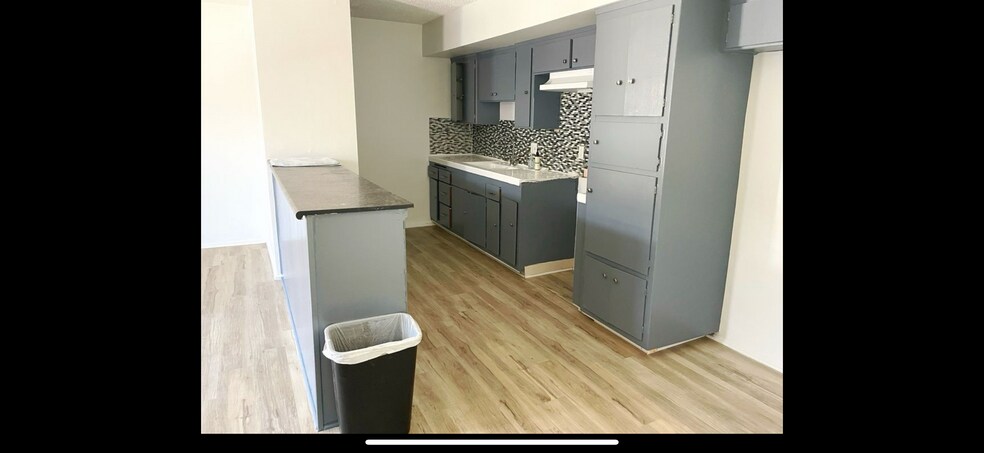 More Photos Of 4240 S Figueroa St, Los Angeles Apartments For Sale
