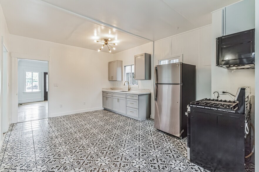 More Photos Of 1921 Dwight Way, Berkeley Apartments For Sale