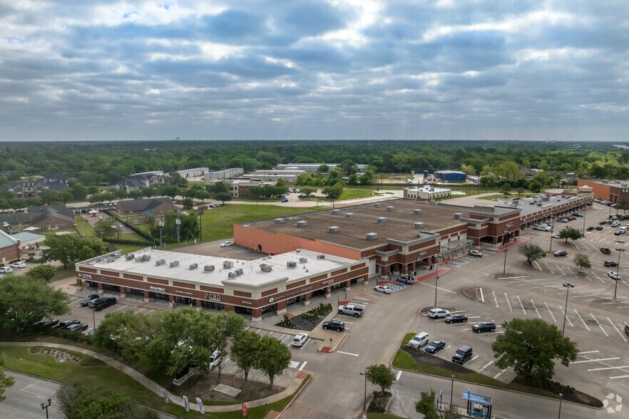 More Photos Of 24140-24150 Northwest Fwy, Cypress Unknown For Lease