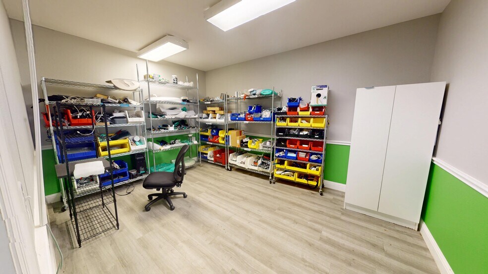 More Photos Of 2001 Windy Ter, Cedar Park Light Distribution For Sale