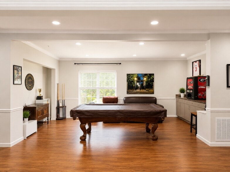 More Photos Of 250 Carriage Ct, Athens Sorority Fraternity House For Sale