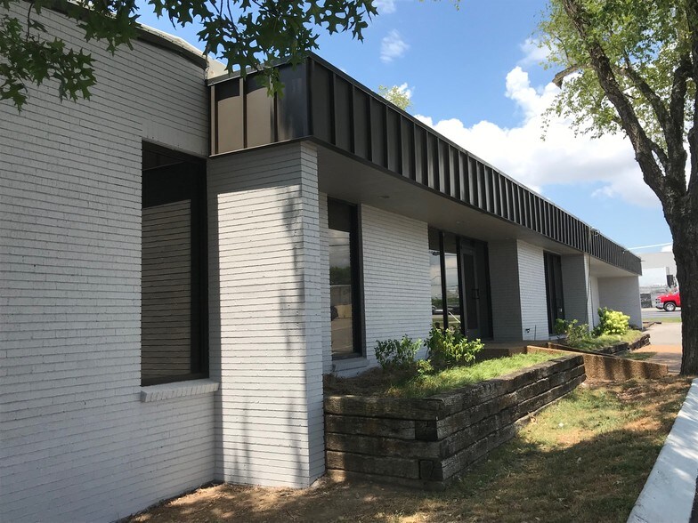 More Photos Of 2617 Grandview Ave, Nashville Office For Lease