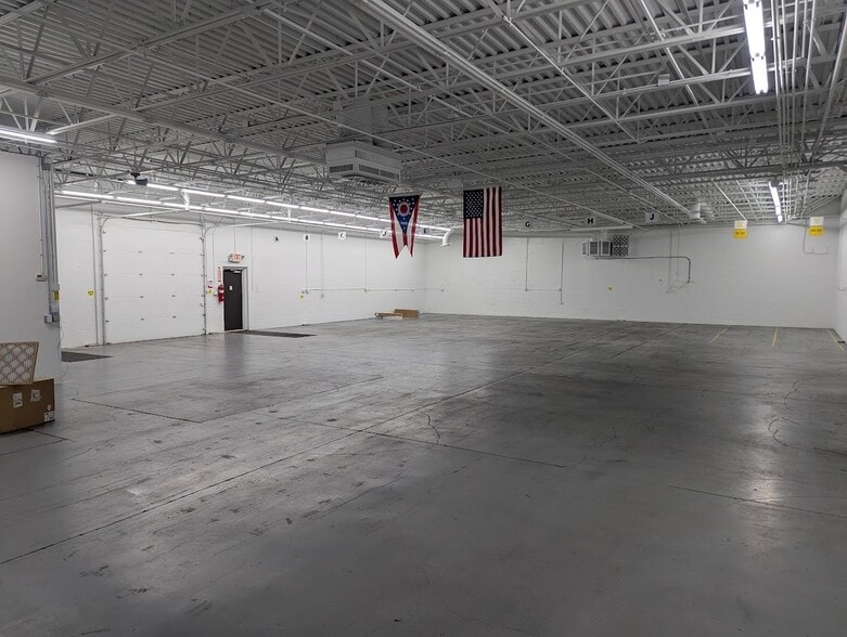 More Photos Of 5724 Webster St, Dayton Manufacturing For Lease