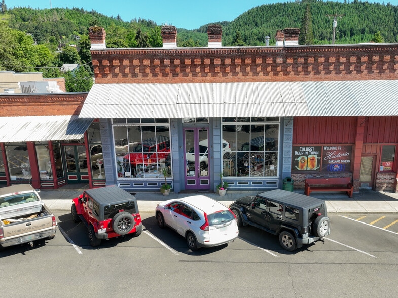 Primary Photo Of 110 Locust St, Oakland Storefront For Sale