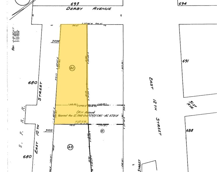 More Photos Of 3100 E 10th St, Oakland Warehouse For Lease