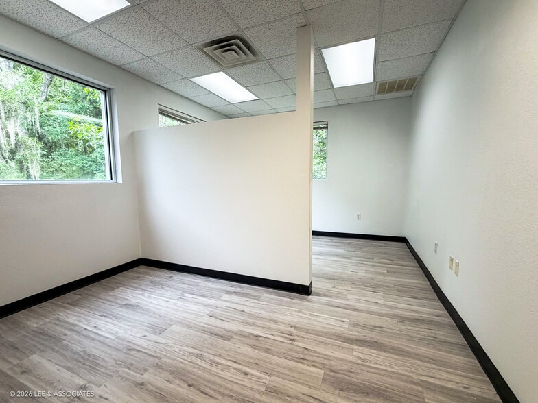 More Photos Of 4741 NW 8th Ave, Gainesville Medical For Sale