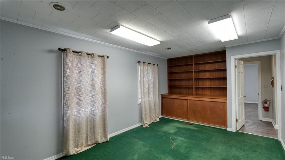 More Photos Of 126 N 9th St, Cambridge Office For Sale