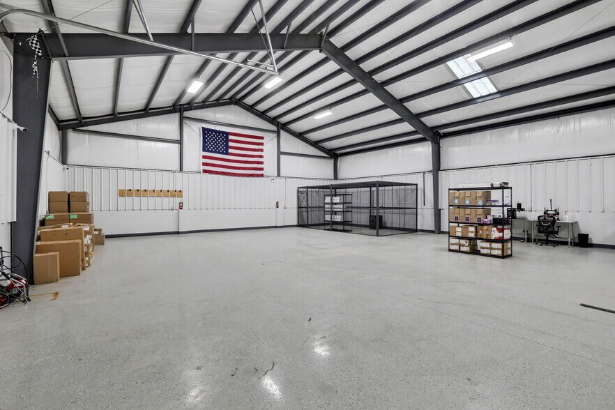 More Photos Of 269 Stone Schoolhouse Rd, Bloomingburg Warehouse For Sale