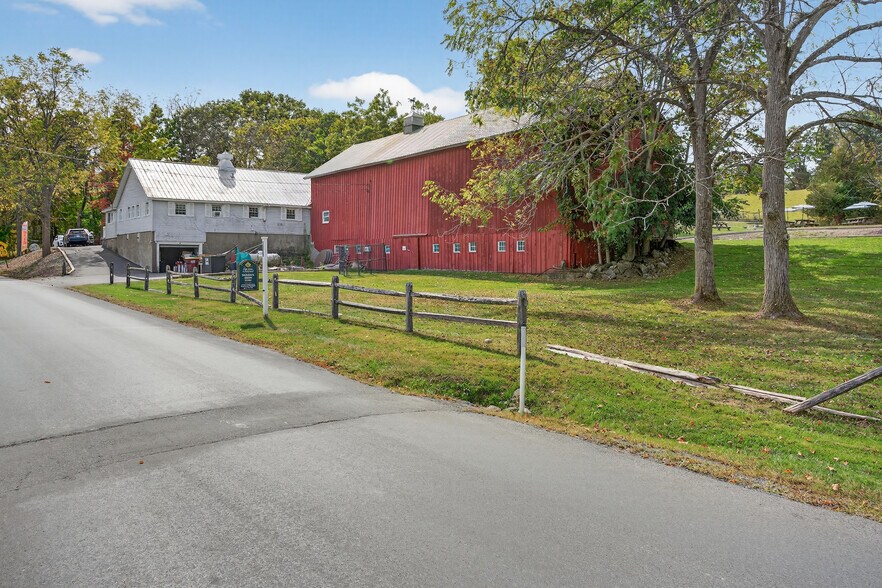 More Photos Of 65 Four Corners Rd, Warwick Specialty For Sale