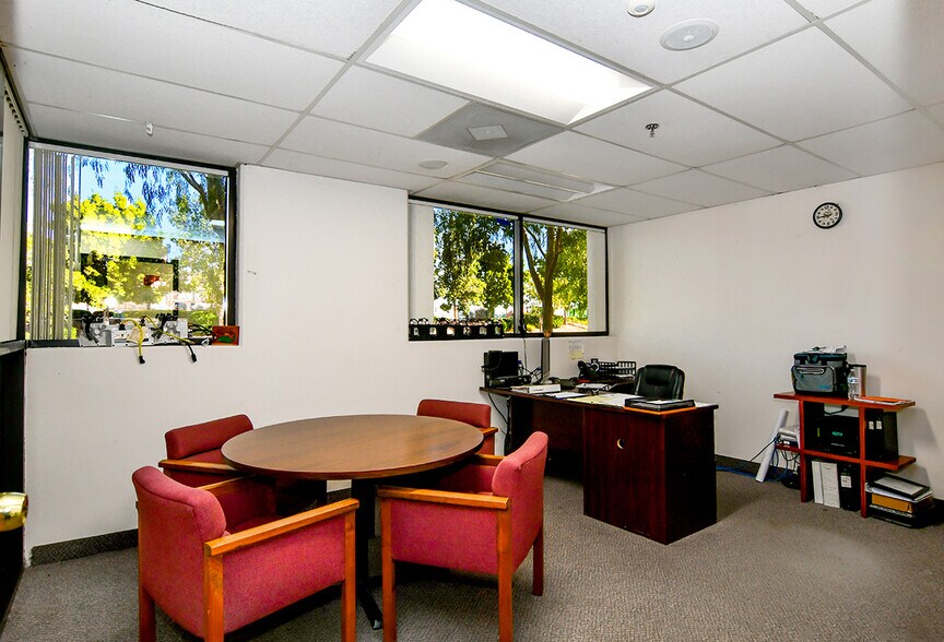 More Photos Of 12170 Tech Center Dr, Poway Manufacturing For Lease