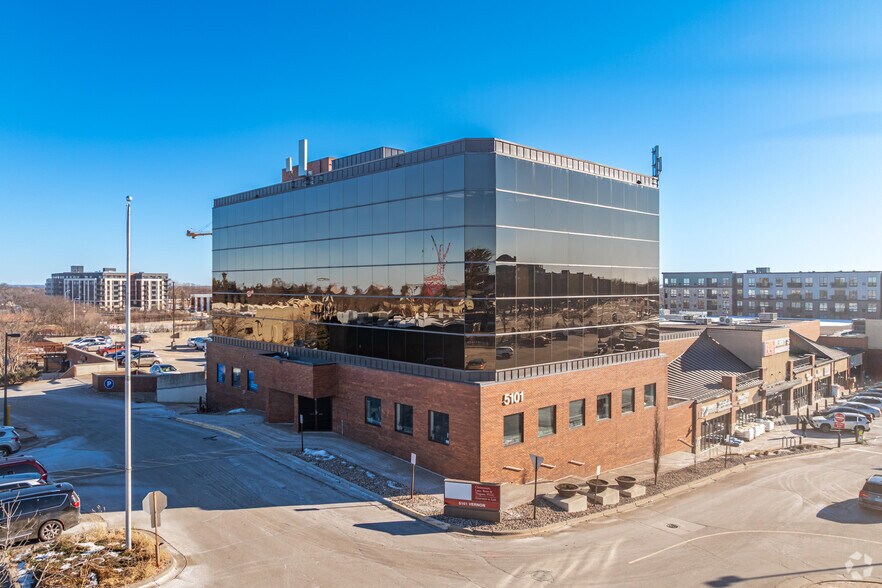 More Photos Of 5101 Vernon Ave, Edina Office For Lease