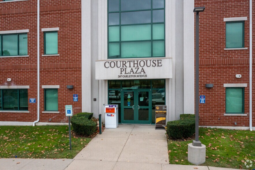 More Photos Of 267 Carleton Ave, Central Islip Medical For Lease