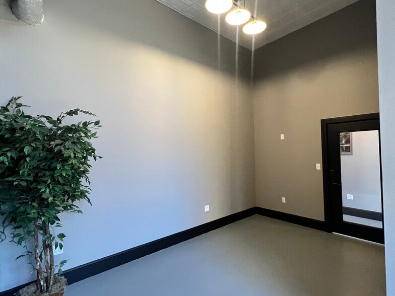 More Photos Of 231 W Peace St, Canton Coworking Space
