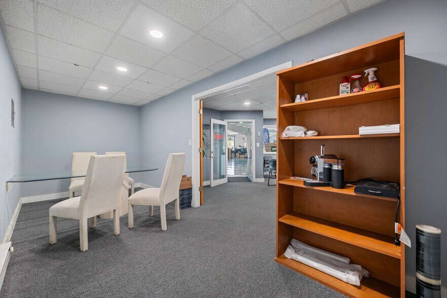 More Photos Of 177 NH Route 104, Meredith Freestanding For Lease