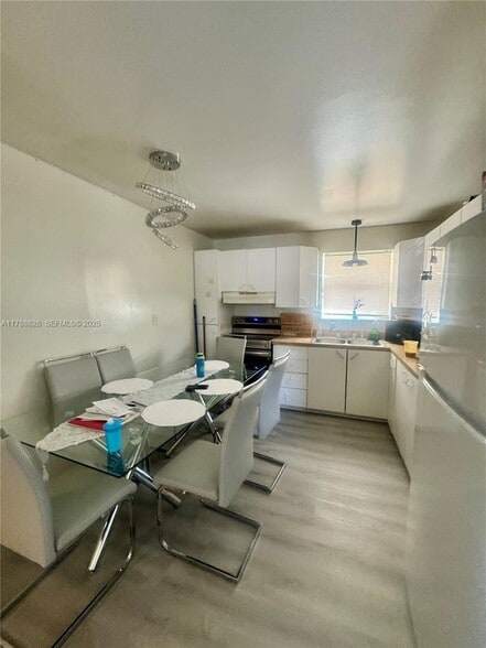 More Photos Of 700 NE 6th St, Hallandale Beach Apartments For Sale