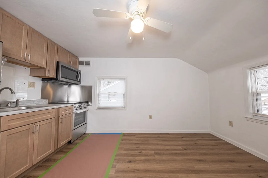 More Photos Of 3286 Babcock Blvd, Pittsburgh Restaurant For Sale