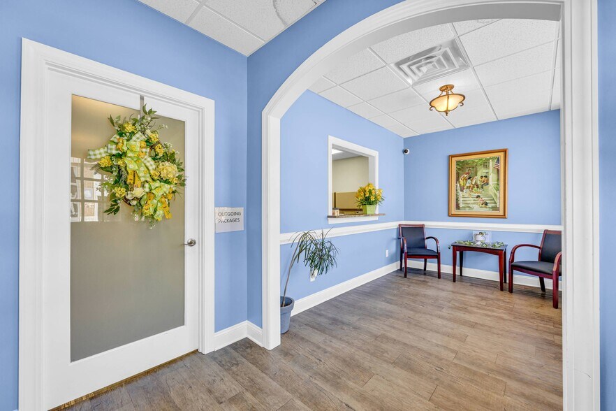 More Photos Of 24 Hartwell St, Royston Office For Sale