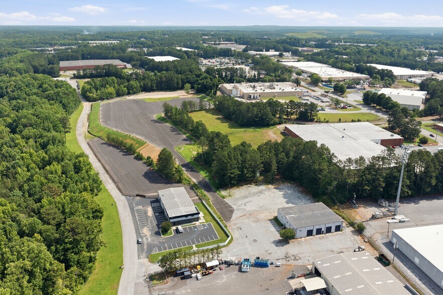 More Photos Of 6520 Marbut Rd, Lithonia Warehouse For Lease
