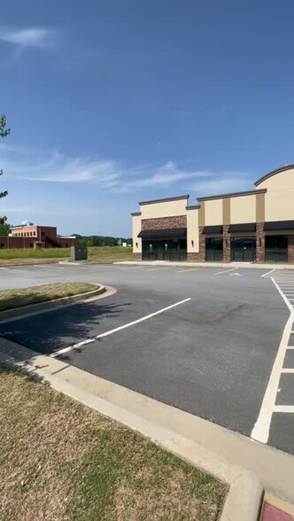 Primary Photo Of 132 Gateway Ln, Bethlehem Medical For Lease