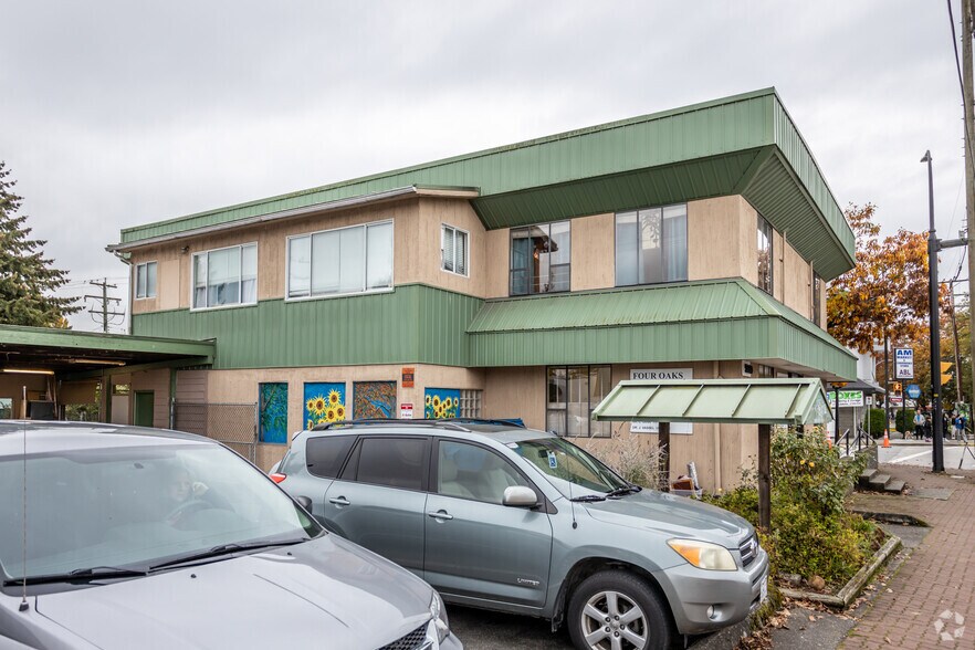 Primary Photo Of 5500 206 St, Langley Medical For Sale