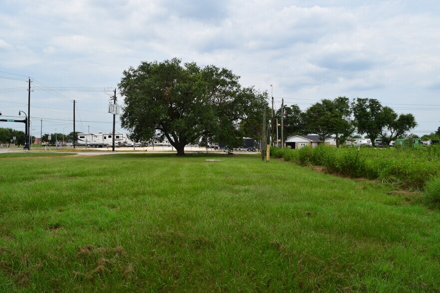 More Photos Of Bailey & McLean Rd., Pearland Land For Sale