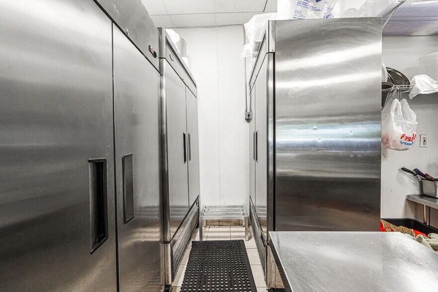 More Photos Of 16760-16836 SW 88th St, Miami General Retail For Lease