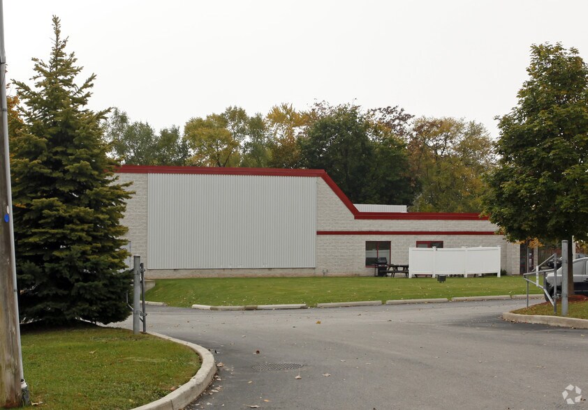 More Photos Of 2 Masonry Ct, Burlington Warehouse For Lease