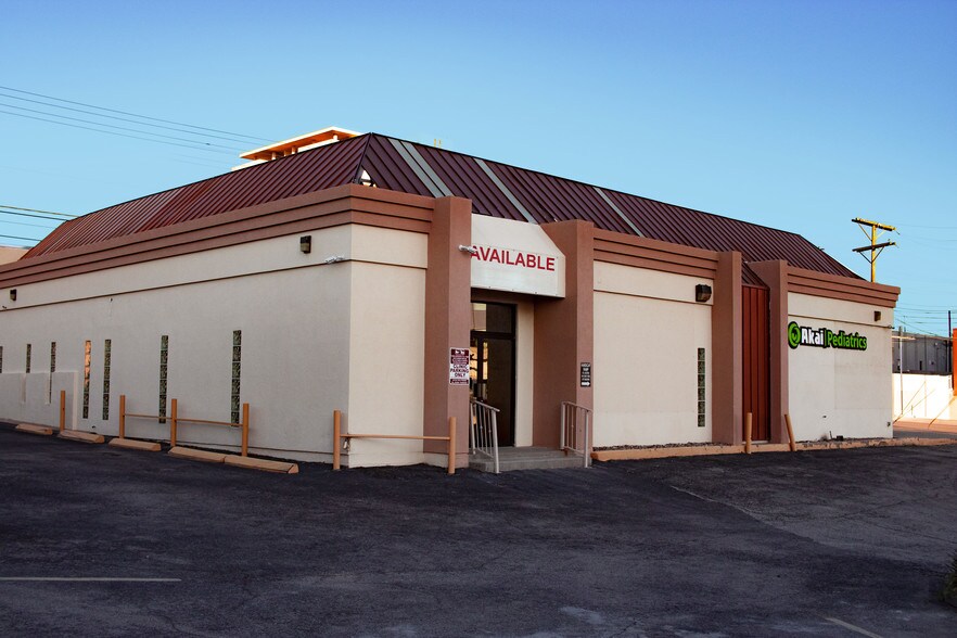 More Photos Of 1900 N Mesa St, El Paso Medical For Lease