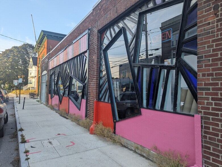 More Photos Of 540 Deering Ave, Portland Freestanding For Lease