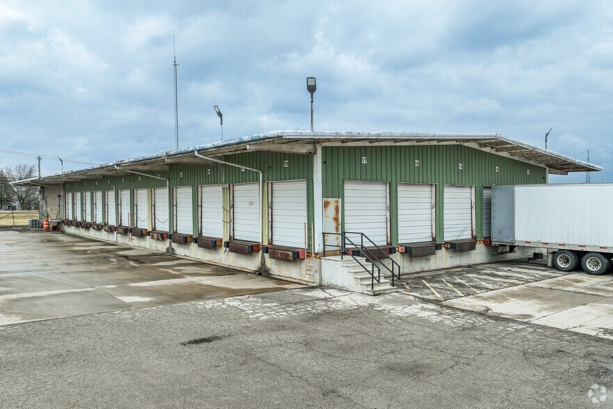 More Photos Of 1336 Matzinger Rd, Toledo Truck Terminal For Lease