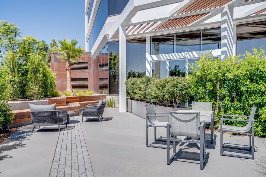 More Photos Of 2361-2381 Rosecrans Ave, El Segundo Office For Lease