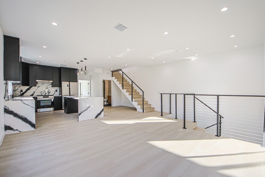 More Photos Of 2200 Thurman Ave, Los Angeles Multifamily For Sale
