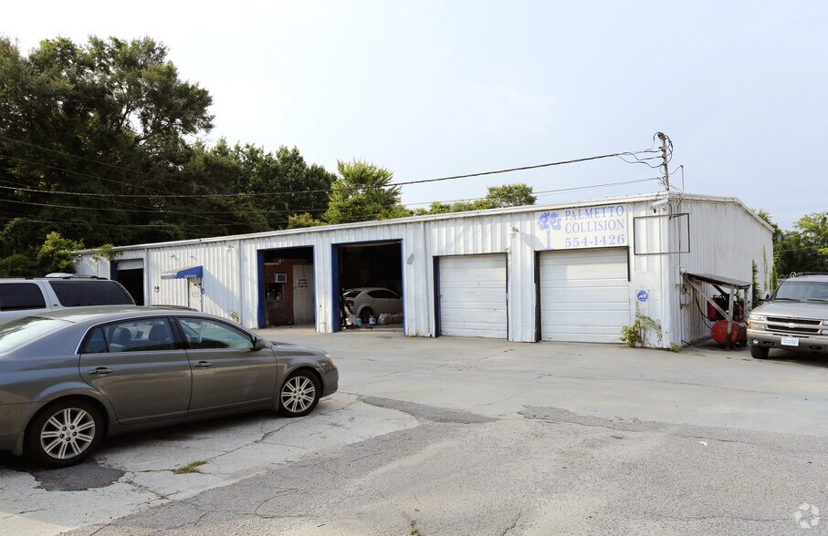 More Photos Of 4155 Dorchester Rd, Charleston Unknown For Lease