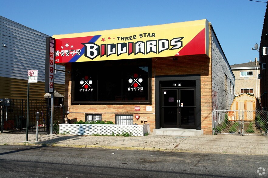 More Photos Of 45-42 162nd St, Flushing Storefront For Lease