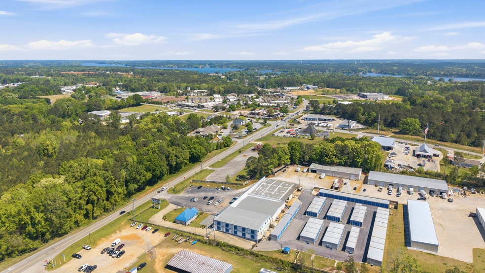 More Photos Of 966 Greensboro Rd, Eatonton Flex For Lease