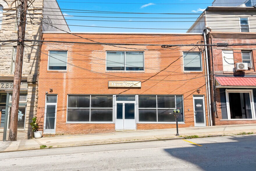 More Photos Of 181 Walnut St, Morgantown Office For Sale
