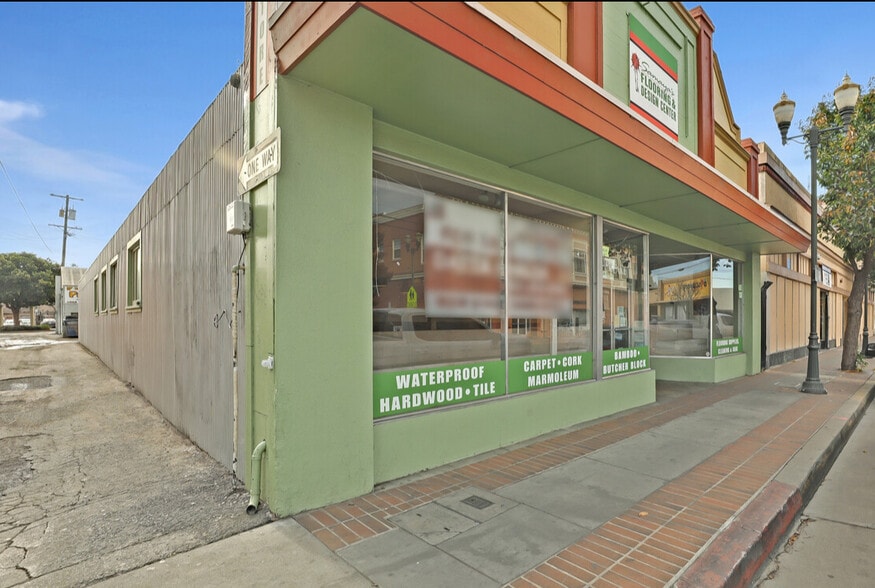 More Photos Of 14 E Lake Ave, Watsonville Storefront For Sale
