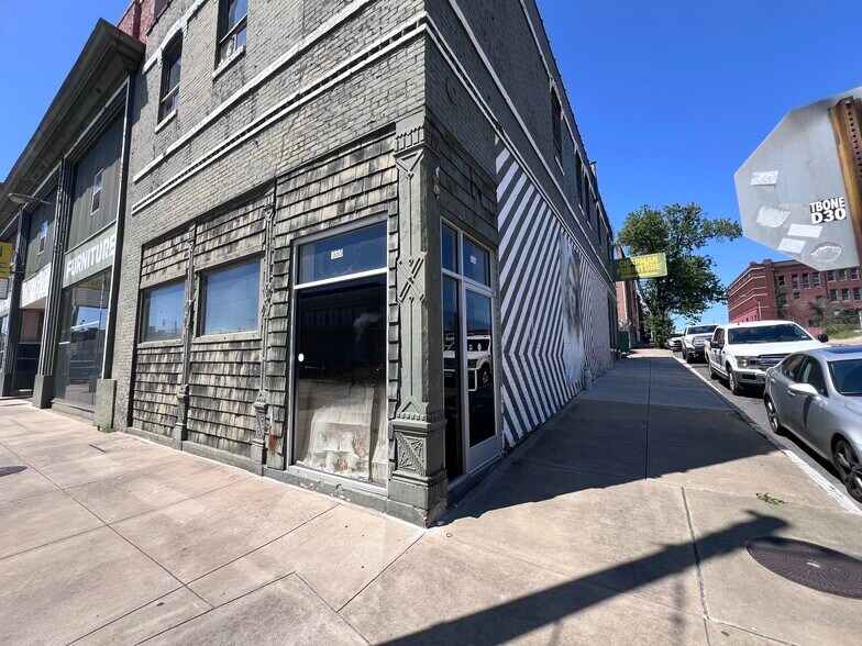 More Photos Of 335-341 S Main St, Memphis Storefront Retail Office For Sale